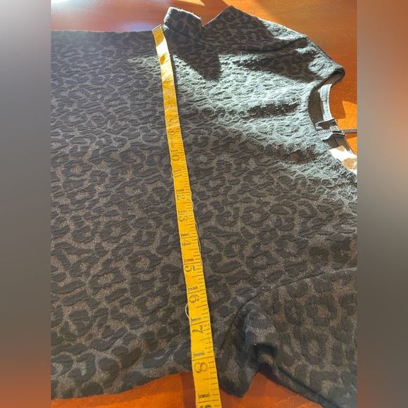 Ladies animal print dress by Ann Taylor, jacket not included sold separately - Picture 8 of 9